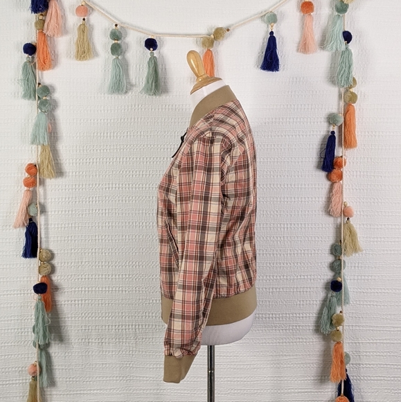 JW Anderson x Uniqlo Reversible Jacket - Picture 4 of 7